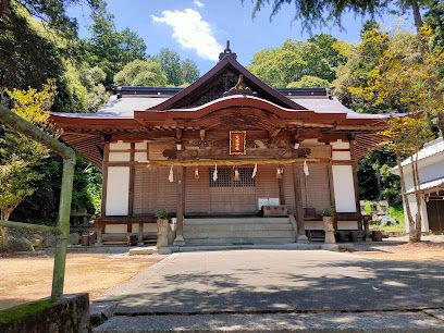 近くの大麻神社まで383m（徒歩5分）