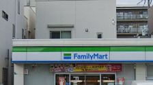 近くのファミリーマート 木川西店まで530m(徒歩7分)