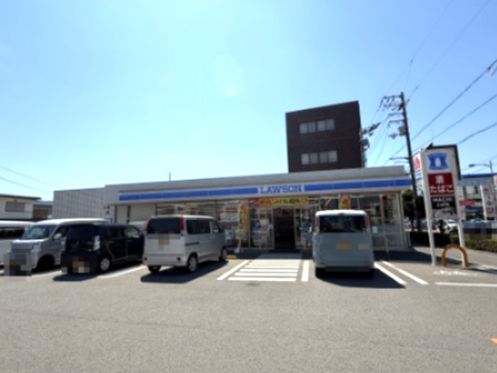 近くのローソン 徳島田宮街道店まで642m(徒歩9分)