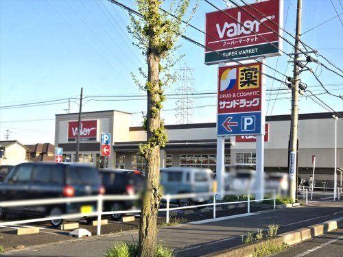 近くのスーパーマーケットバロー師勝店まで490m(徒歩7分)