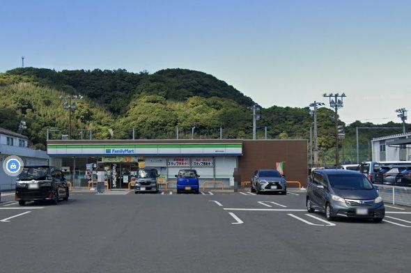 近くのファミリーマート 諫早多良見店まで540m(徒歩7分)
