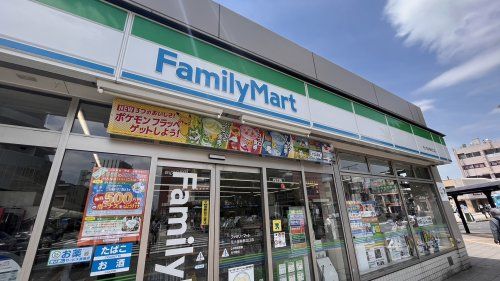 近くのファミリーマート 花小金井駅北口店まで471m（徒歩6分）