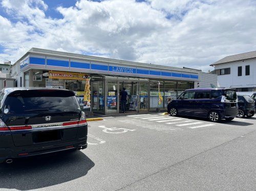 近くのローソン 佐伯野岡町二丁目店まで1,428m（徒歩18分）