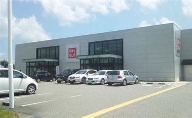 近くのユニクロまで67m（徒歩1分）