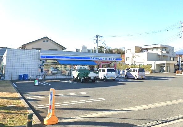 近くのコンビニまで757m（徒歩10分）