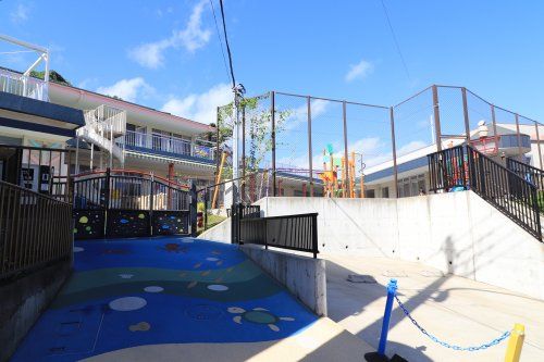 近くの幼稚園・保育園まで1,413m（徒歩18分）