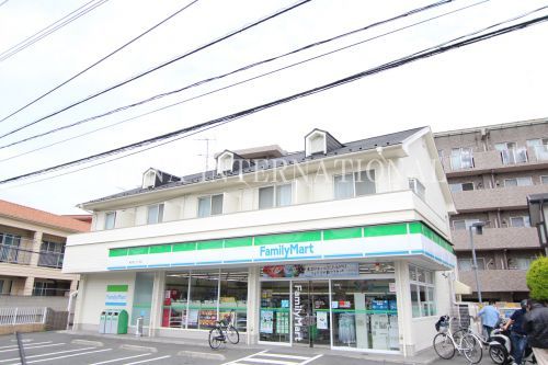 近くのコンビニまで100m（徒歩2分）