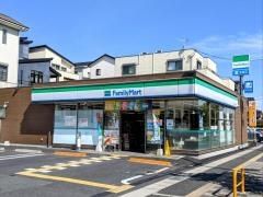 近くのファミリーマート 大津月輪三丁目店まで411m(徒歩6分)