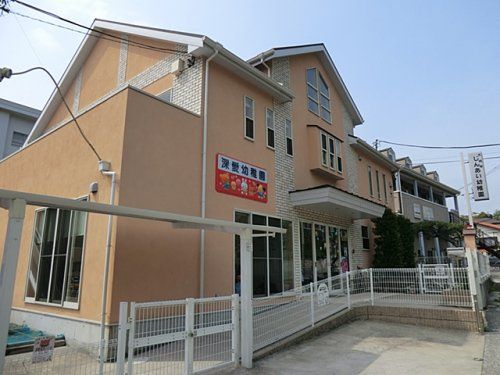 近くの幼稚園・保育園まで637m（徒歩8分）