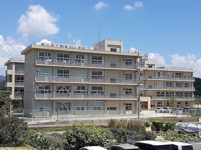 近くの福山市立駅家北小学校まで733m(徒歩10分)