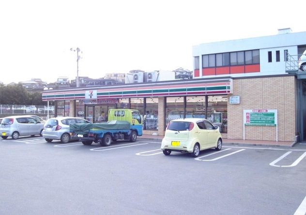 近くのセブンイレブン 諫早多良見町店まで539m(徒歩7分)