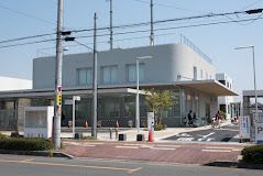近くの鴻巣市吹上支所まで1,040m（徒歩13分）