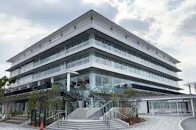 近くの善通寺市立図書館まで527m（徒歩7分）