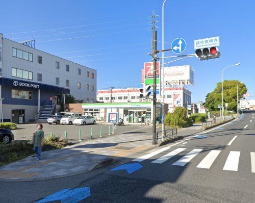 近くのコンビニまで426m（徒歩6分）