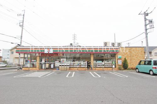 近くのセブンイレブン草加手代町店まで994m(徒歩13分)