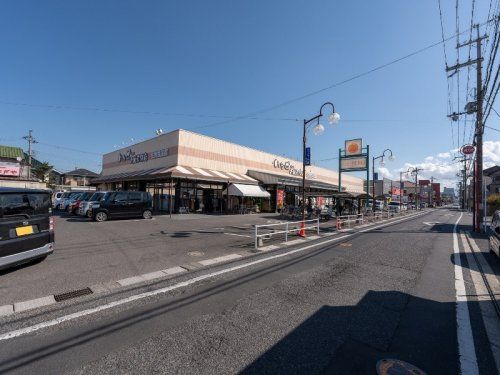 近くのハッピー六原草津店まで929m(徒歩12分)