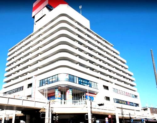 近くの京急ストア 追浜店まで610m(徒歩8分)