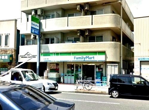 近くのファミリーマート金沢瀬ケ崎店まで450m(徒歩6分)