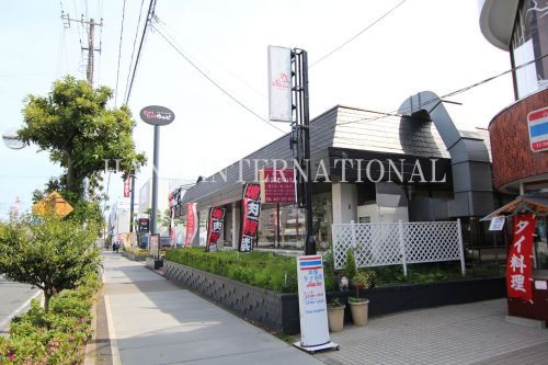 近くのじゅうじゅうカルビ 南行徳店まで612m（徒歩8分）