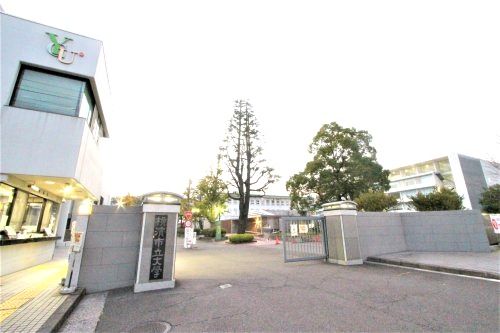 近くの横浜市立大学 金沢八景キャンパスまで2,782m（徒歩35分）