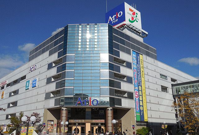 近くのアリオ仙台泉まで1,121m（徒歩15分）