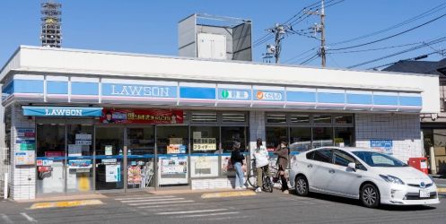 近くのローソン 西東京芝久保町四丁目店まで405m（徒歩6分）
