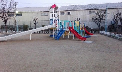 近くの北打越公園まで542m(徒歩7分)