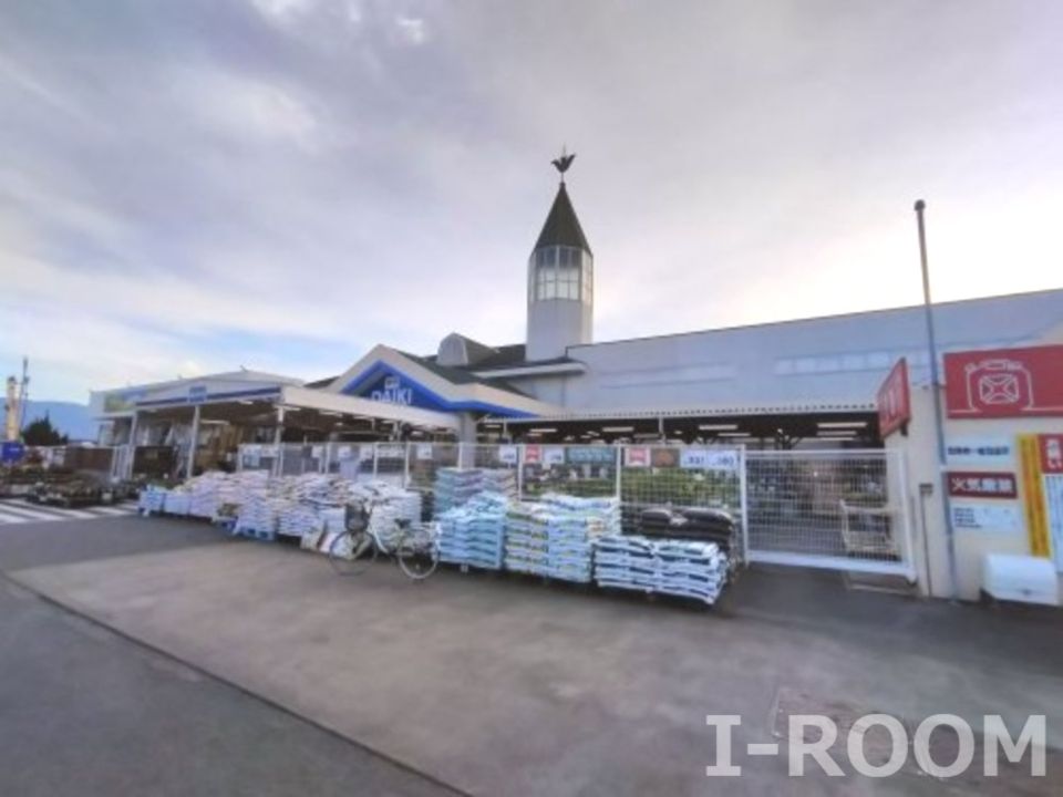 近くのDCM DAIKI(DCMダイキ) 伊予店まで267m（徒歩4分）