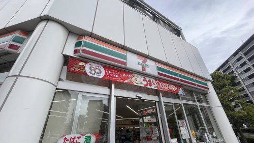 近くのセブン-イレブン 西国分寺駅前店まで1,074m（徒歩14分）