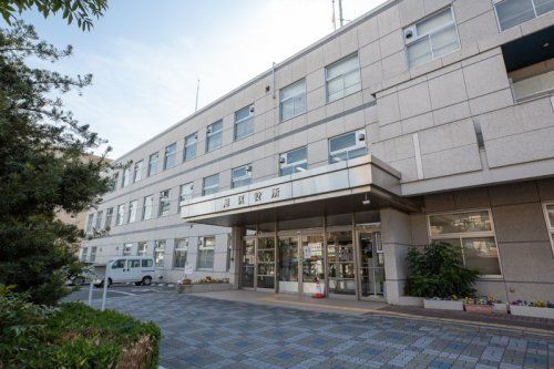 近くの旭区役所まで127m（徒歩2分）