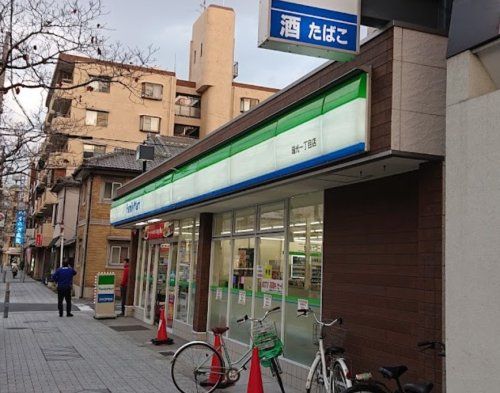 近くのファミリーマート 瑞光一丁目店まで408m（徒歩6分）