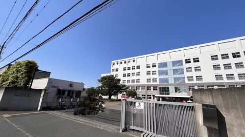 近くの女子栄養大学まで3,583m（徒歩45分）