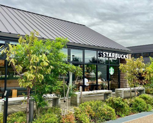 近くのスターバックス コーヒー 高槻安満遺跡公園店まで1,062m(徒歩14分)