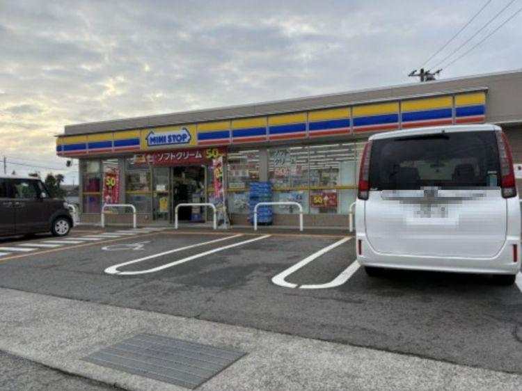 近くのミニストップ 丹原今井店まで1,198m(徒歩15分)