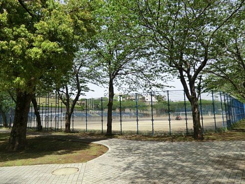 近くのはまゆう公園まで910m(徒歩12分)