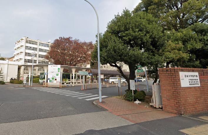 近くの日本大学医学部付属病院まで819m（徒歩11分）