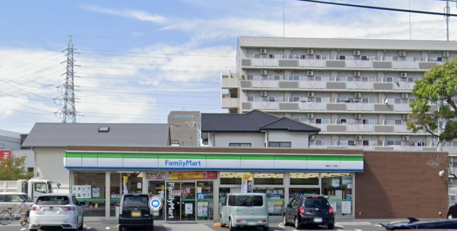 近くのコンビニまで564m（徒歩8分）