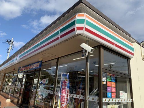 近くのセブンイレブン　仙台富沢 2丁目店まで676m（徒歩9分）