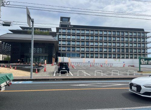近くの総社市役所まで883m(徒歩12分)