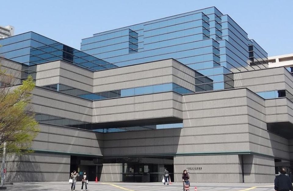 近くの大阪府立図書館まで812m(徒歩11分)