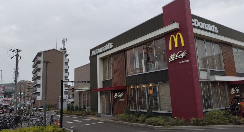近くのマクドナルド 枚方禁野店まで706m(徒歩9分)