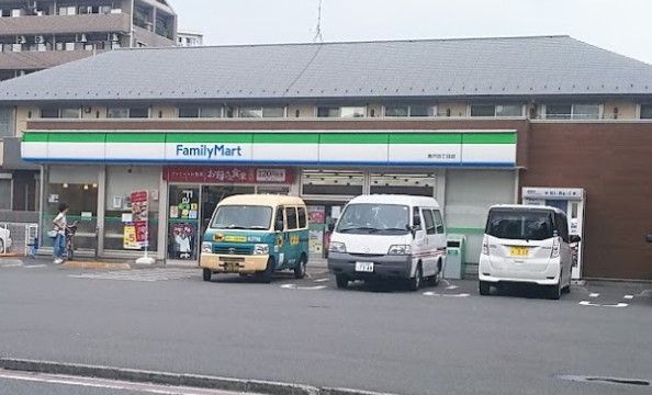 近くのファミリーマート 青戸四丁目店まで910m(徒歩12分)