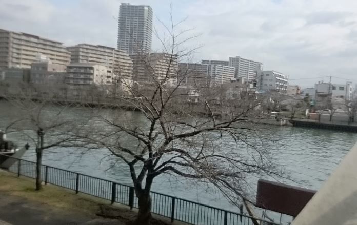 近くの長柄東公園まで566m（徒歩8分）