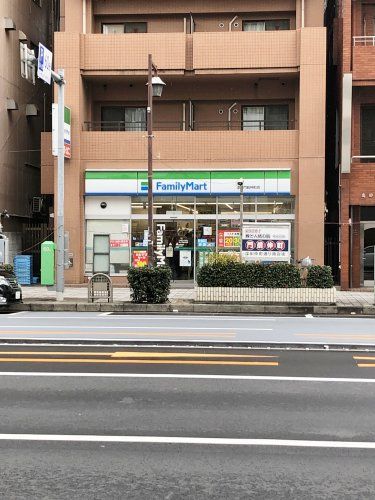 近くのファミリーマート 深川門前仲町店まで1,035m(徒歩13分)
