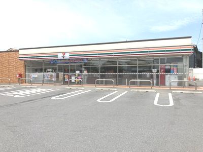 近くのセブンイレブン 高崎金古店まで550m（徒歩7分）