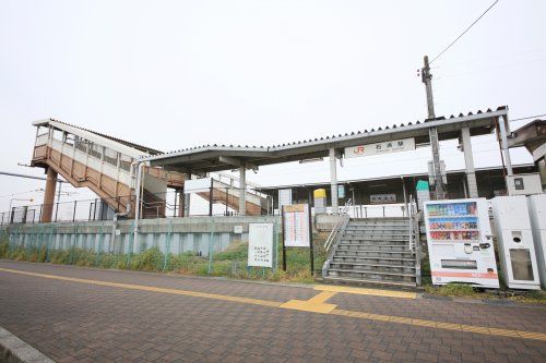 近くの石浜駅まで616m（徒歩8分）