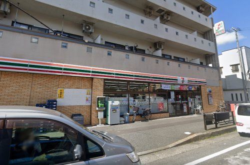 近くのセブンイレブン 横須賀上町店まで273m(徒歩4分)
