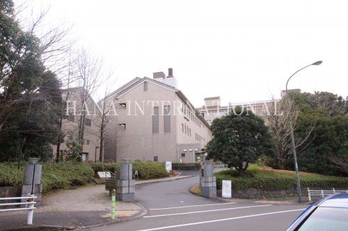 近くの東京都立首都大学東京南大沢キャンパスまで1,254m(徒歩16分)