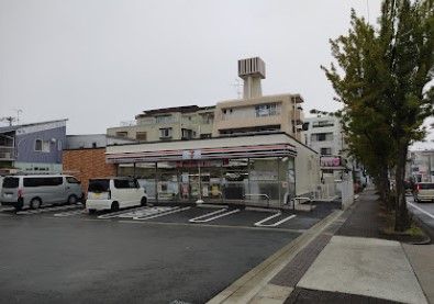 近くのセブンイレブン 名古屋大針2丁目店まで433m（徒歩6分）