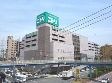 近くのニトリ新横浜店まで662m(徒歩9分)
